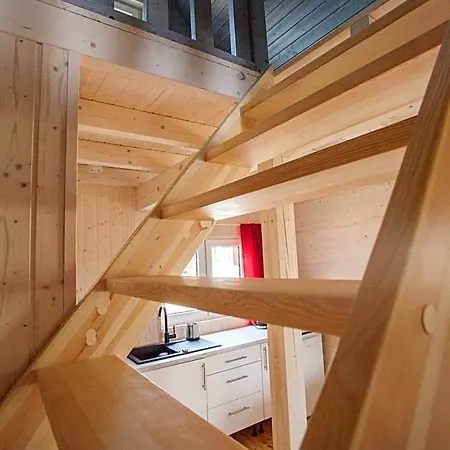 Fajnemorze - Szwedzkie Lodge Debina (Ustka)